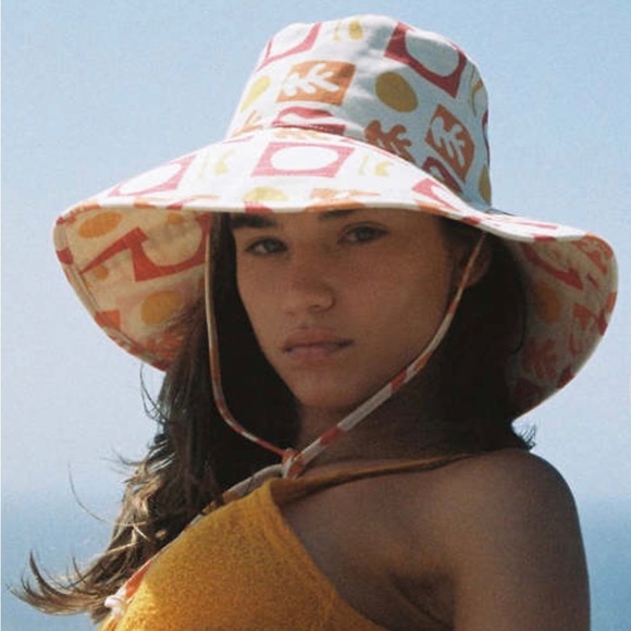 Lack Of Color Accessories - Lack of Color NWT Holiday Bucket Hat in Formes Sun Print